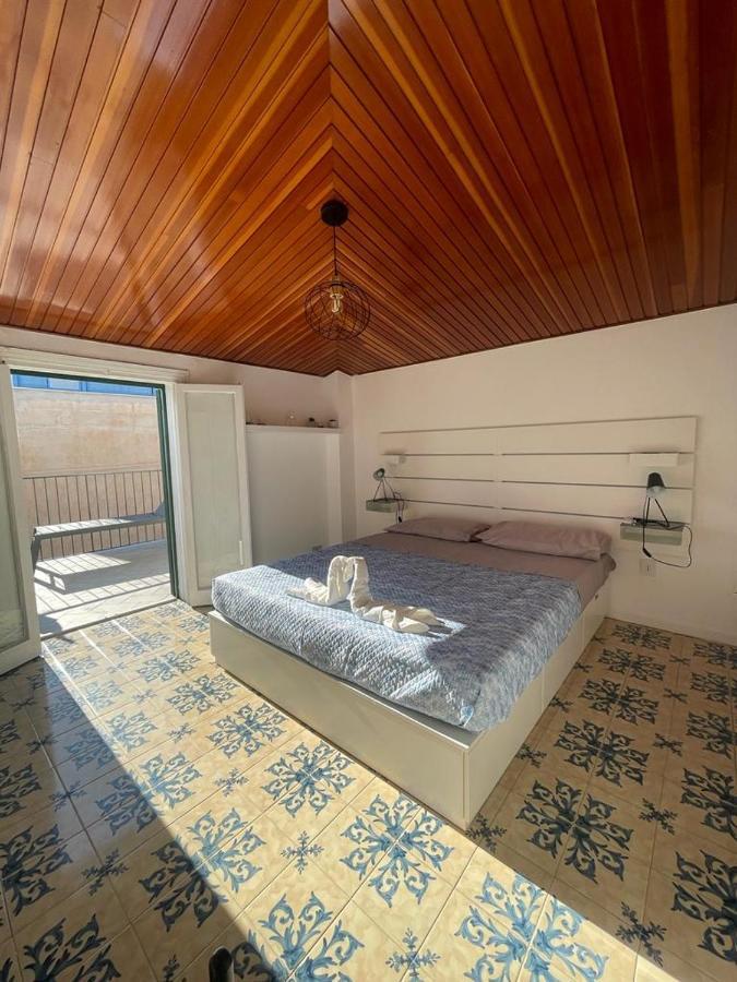 The White Sail - Mondello Apartment With Terrace - Casa Di Vincenzo E Andrea Εξωτερικό φωτογραφία