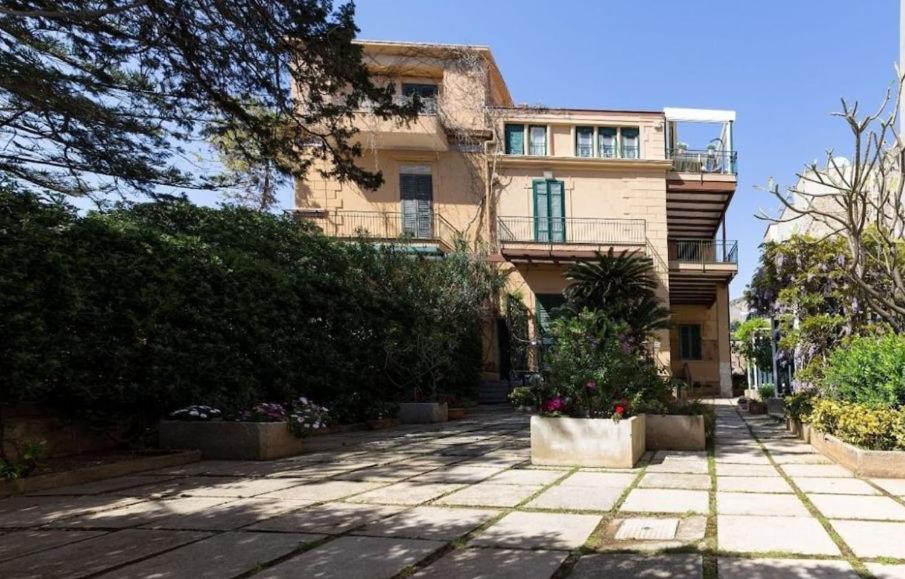 The White Sail - Mondello Apartment With Terrace - Casa Di Vincenzo E Andrea Εξωτερικό φωτογραφία